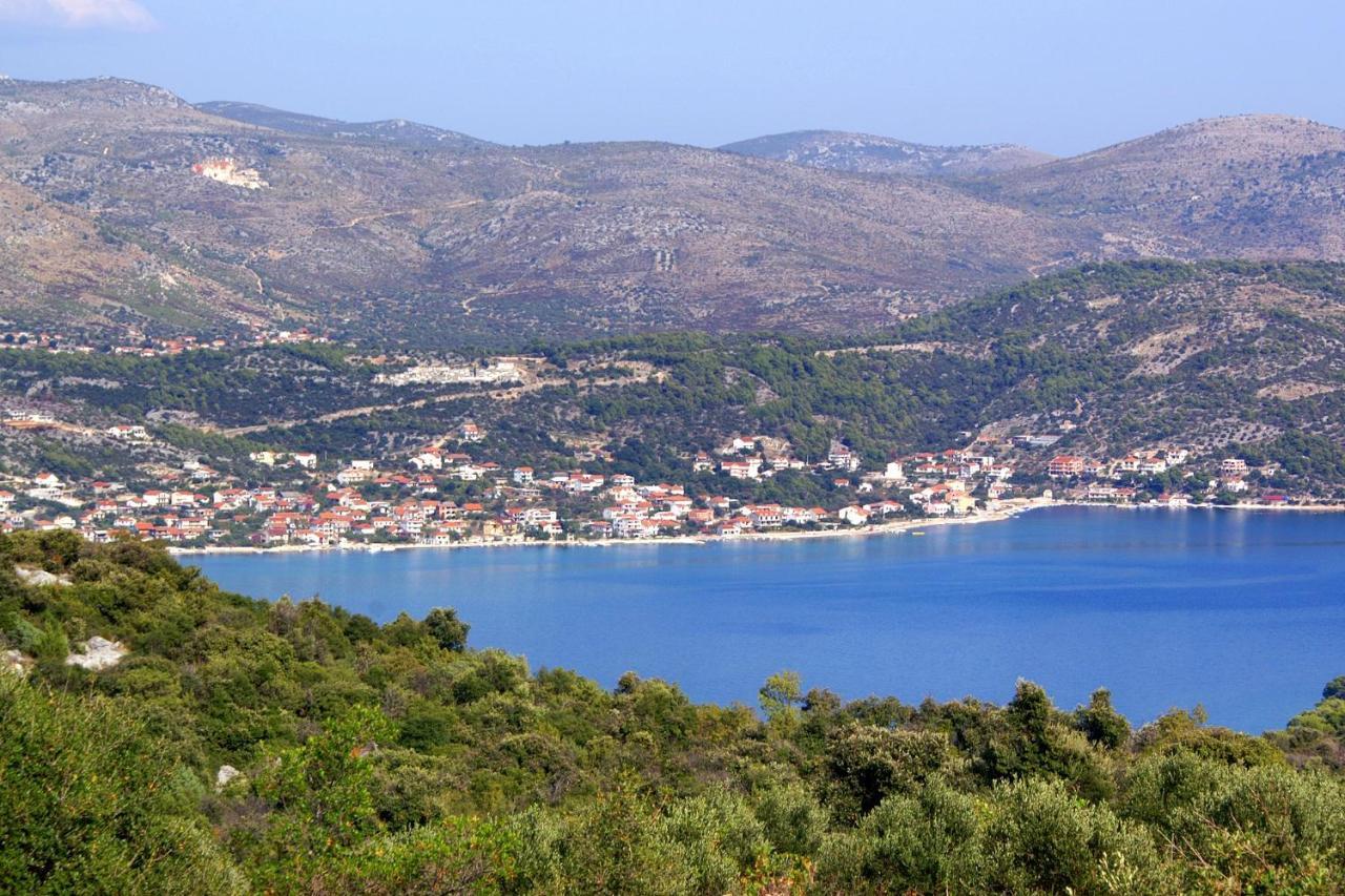 Seaside Holiday House Poljica, Trogir - 5161 Марина Экстерьер фото